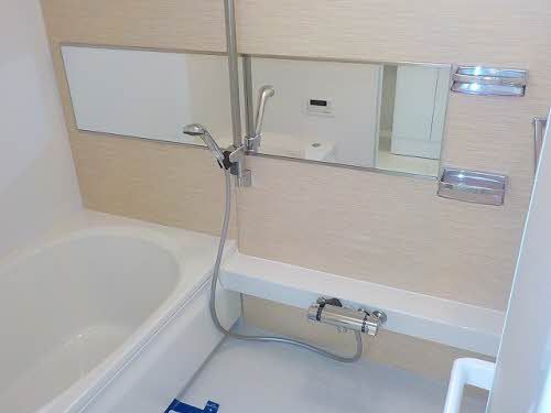 バス・シャワールーム　浴室