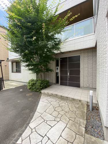 エントランス　エントランス