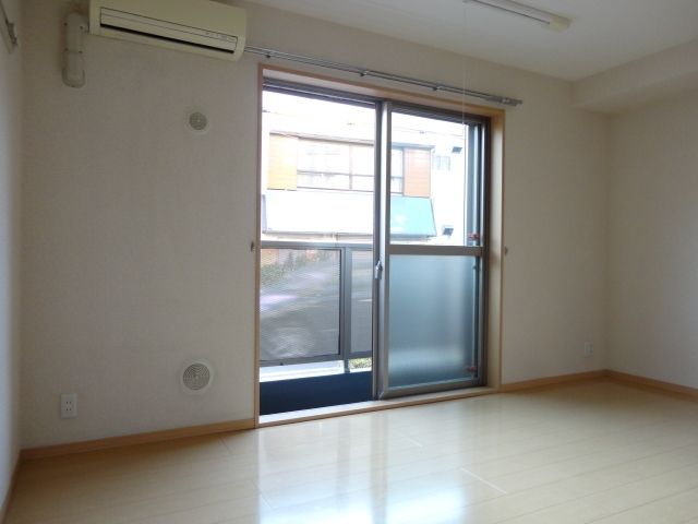 居室・リビング　★キレイな室内★