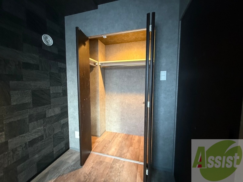 収納　クローゼットがありました。お洋服や荷物はここへ