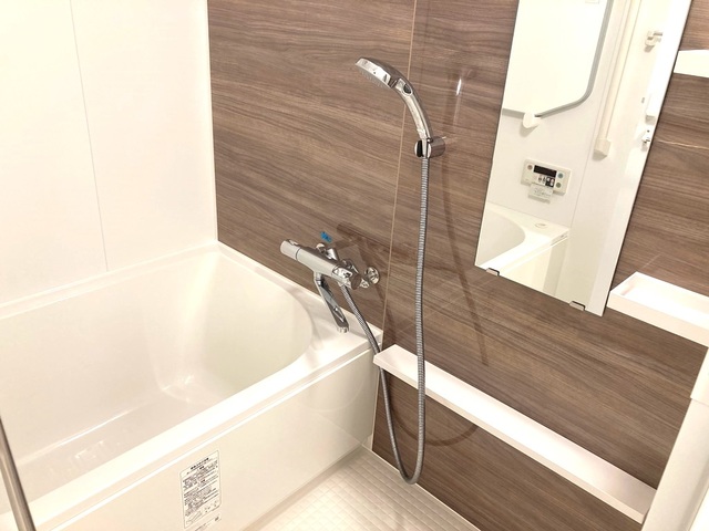 バス・シャワールーム　※写真は同タイプ住戸です。