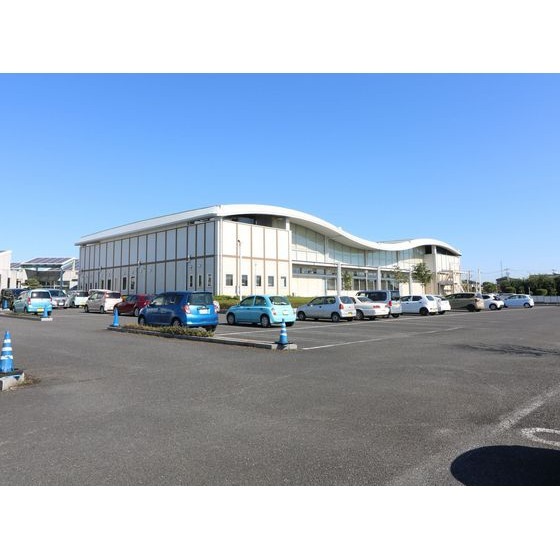 図書館　行田市立図書館（図書館）まで1814m