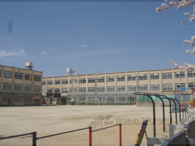 小学校　葵小学校（小学校）まで750m