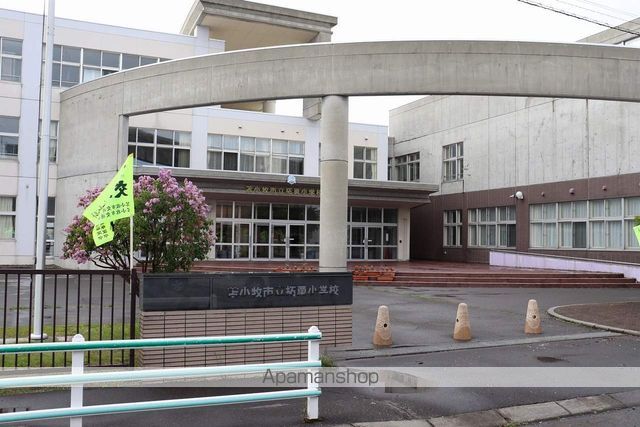 小学校　拓勇小学校（小学校）まで1122m