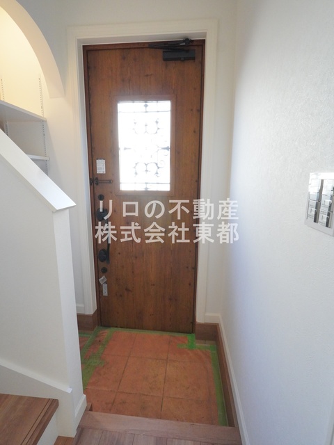 玄関　すっきりシンプルな玄関スペースです！