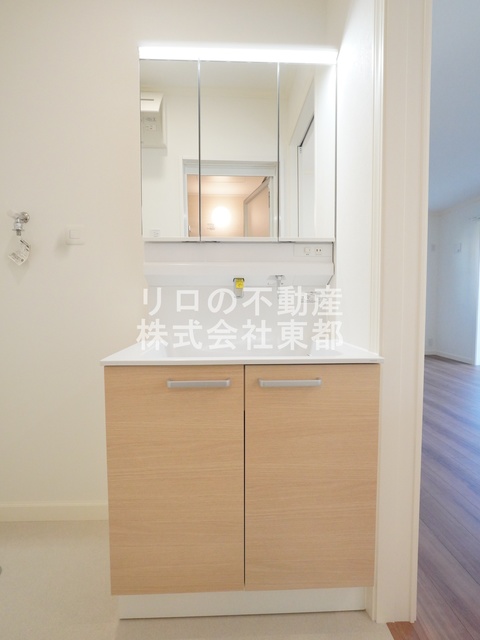 洗面設備　嬉しい洗面台は独立タイプ！