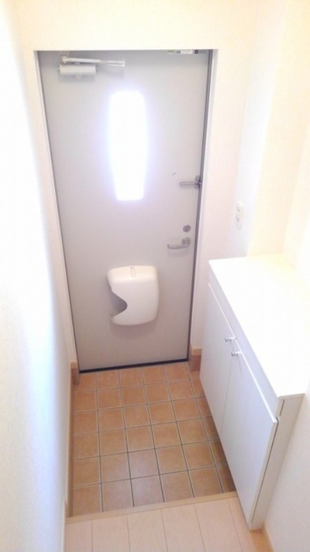 玄関　図面と現状に相違がある場合には現状を優先