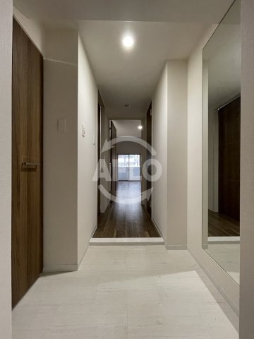 玄関　ブルフォルトゥーナ扇町　玄関