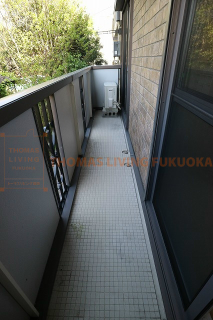 バルコニー　※同型参考写真