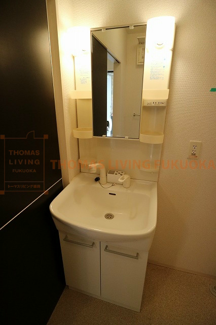 洗面設備　※同型参考写真