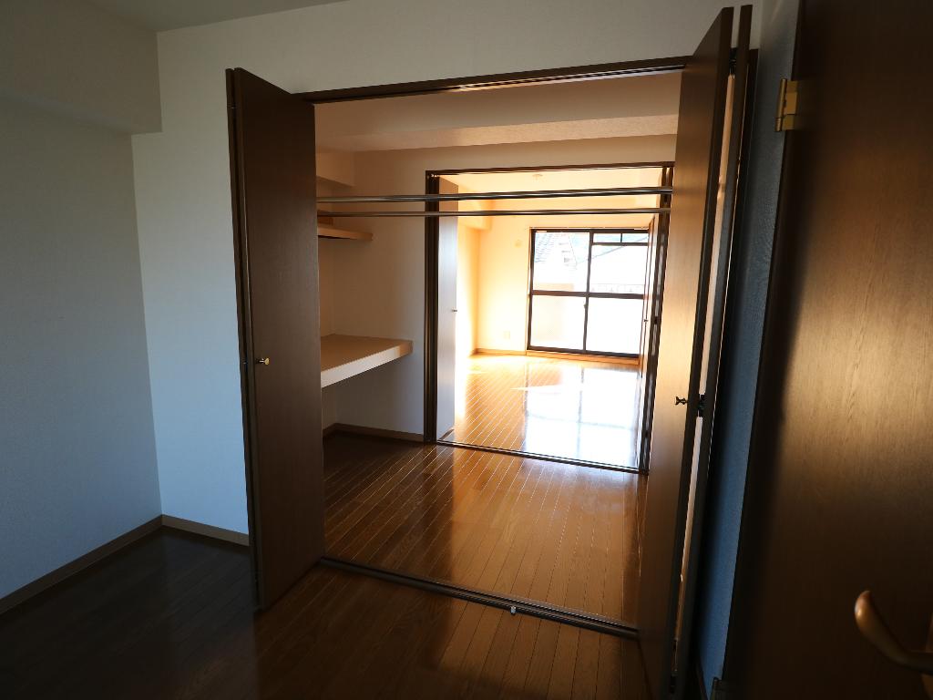 収納　クローゼット