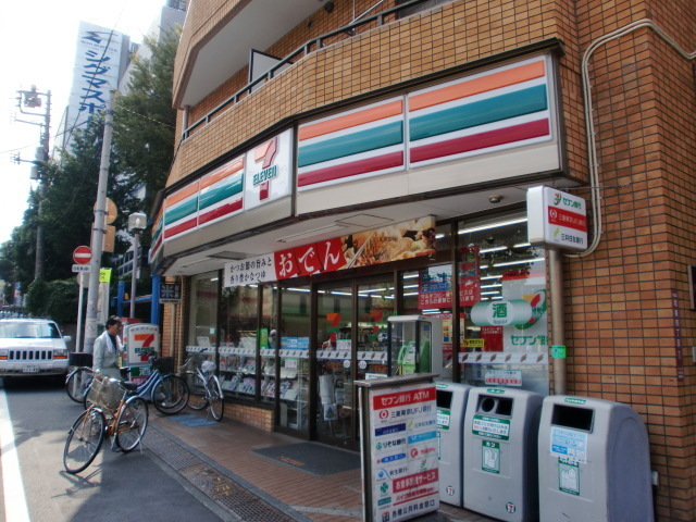 コンビニ　セブンイレブン和泉店（コンビニ）まで376m