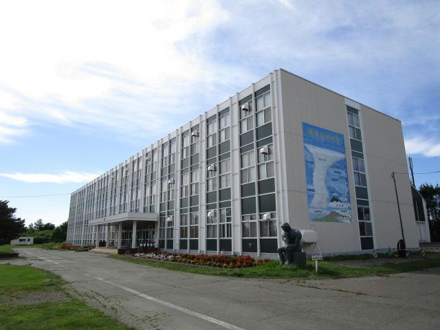 小学校　音更町立緑陽台小学校（小学校）まで868m