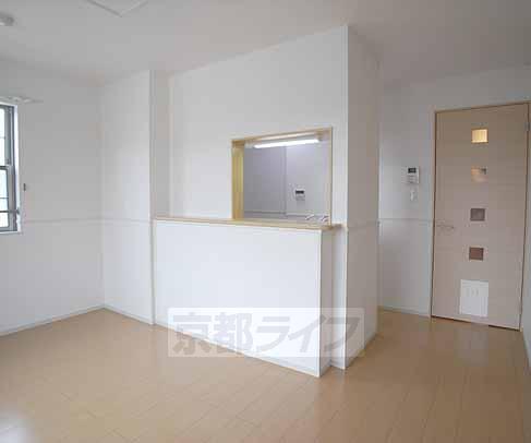 居室・リビング　カウンターキッチンです