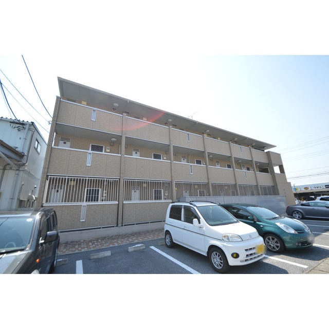 駐車場　ルミエールヤナセB