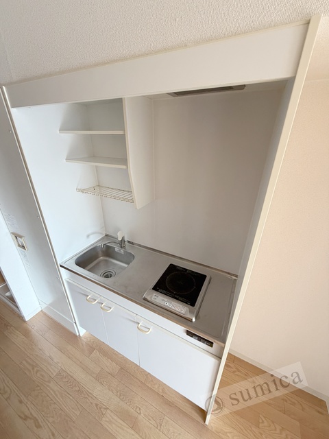 キッチン　スッキリとしたキッチン。お料理が楽しくなります。