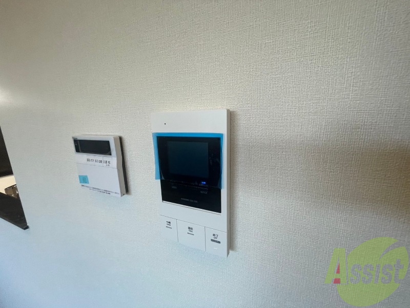 セキュリティ　ＴＶモニター付インターホンです。来客者の顔が見えるので安心！