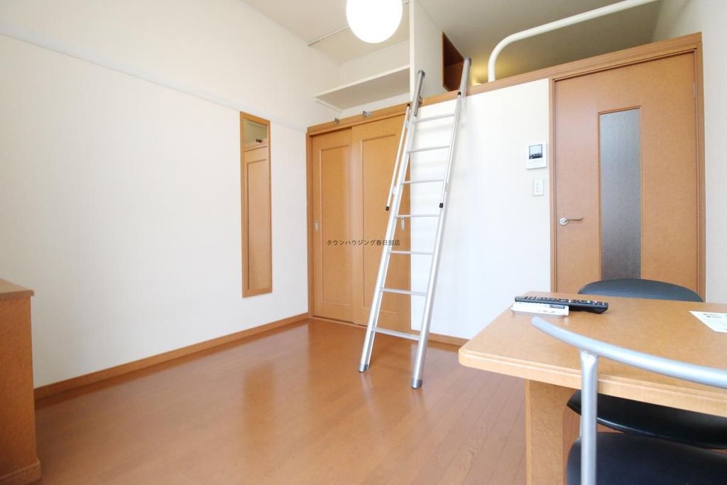 居室・リビング　収納