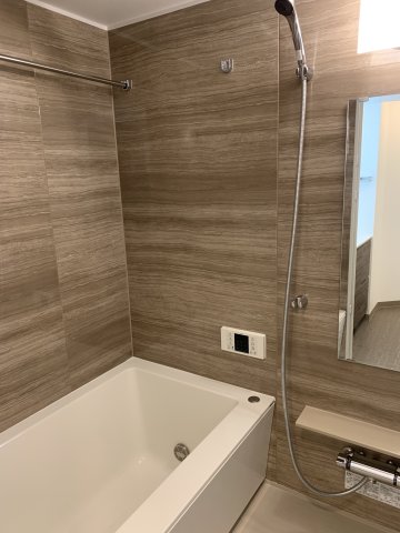 バス・シャワールーム　お風呂で日々の疲れを落としましょう