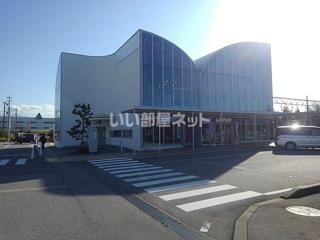 コンビニ　ローソン　黒部駅前店（コンビニ）まで532m