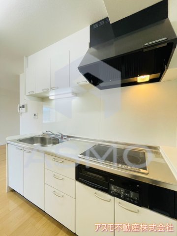 キッチン　同マンション別部屋参考写真