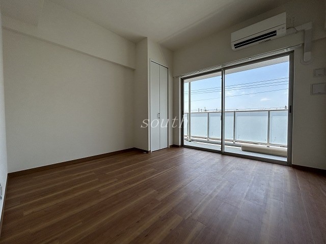 居室・リビング　洗練された清潔感漂う清楚な仕上がり