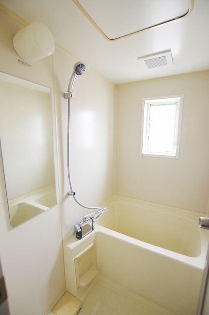 バス・シャワールーム　風呂