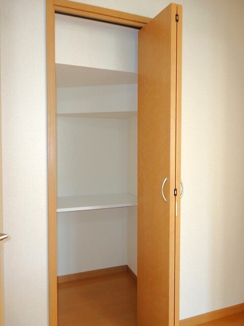 収納　収納です♪※左右対称の別部屋の写真です。
