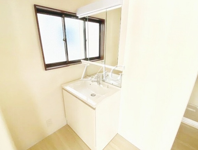 洗面設備　洗面台です。