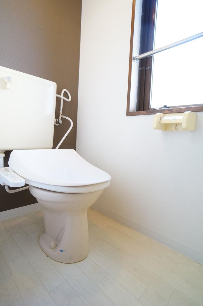 トイレ　ウォシュレット付きです！