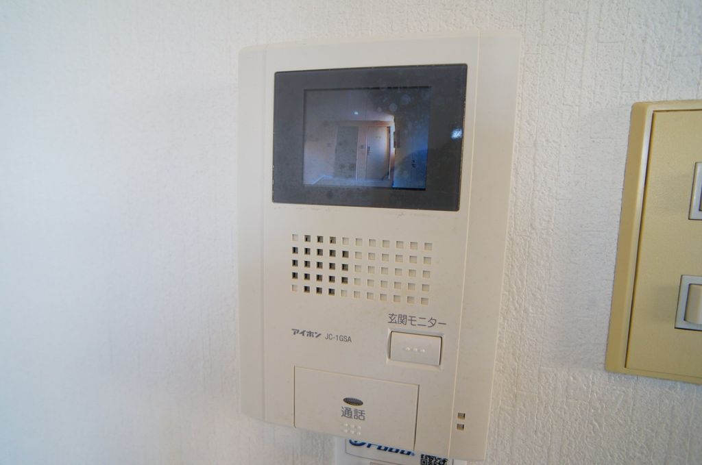セキュリティ　TVモニター付きドアフォン