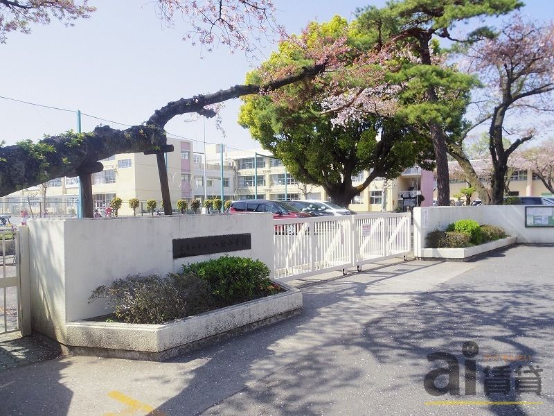 小学校　東村山市立八坂小学校（小学校）まで460m