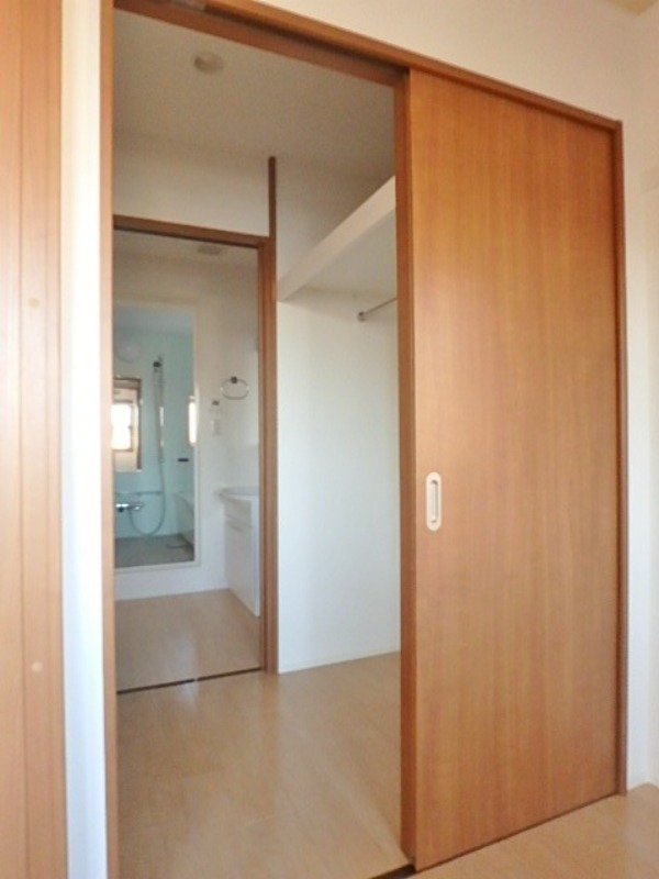 収納　図面と現状に相違がある場合には現状を優先