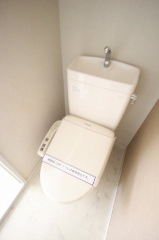トイレ　落ち着いたトイレです