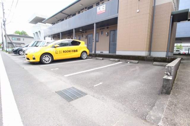 駐車場　駐車場完備です