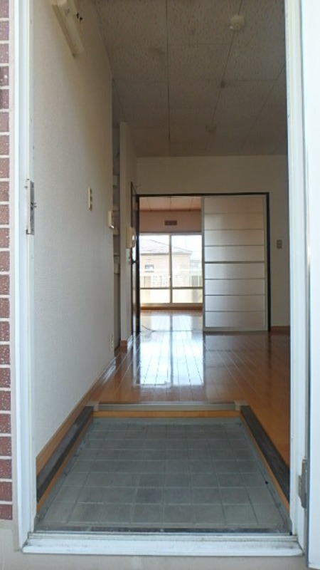 玄関　図面と現状に相違がある場合には現状を優先