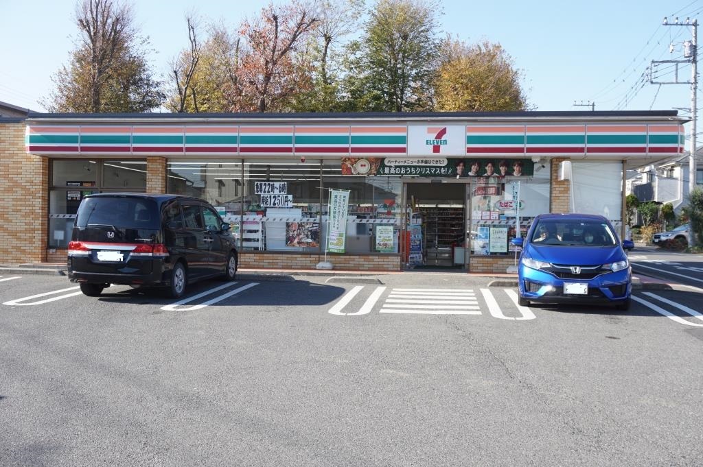 コンビニ　セブンイレブン 流山東初石3丁目店（コンビニ）まで552m