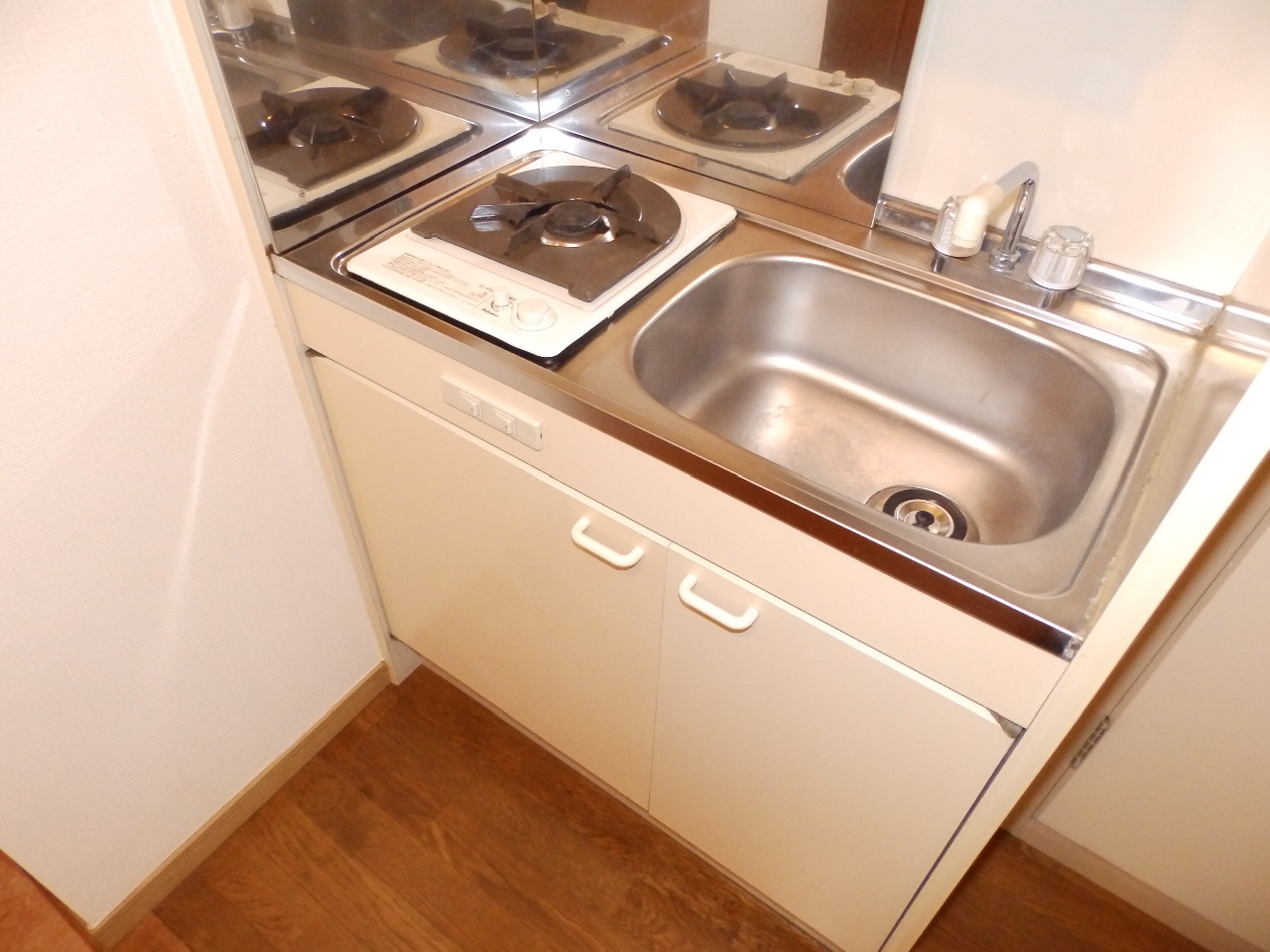 キッチン　ガスコンロ
