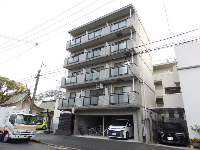 建物外観　レディースマンションですよ