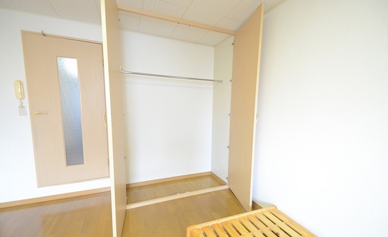 収納　※別号室の写真です