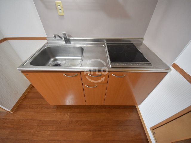 キッチン　アーバンステージ安堂寺I　2口IHシステムキッチン