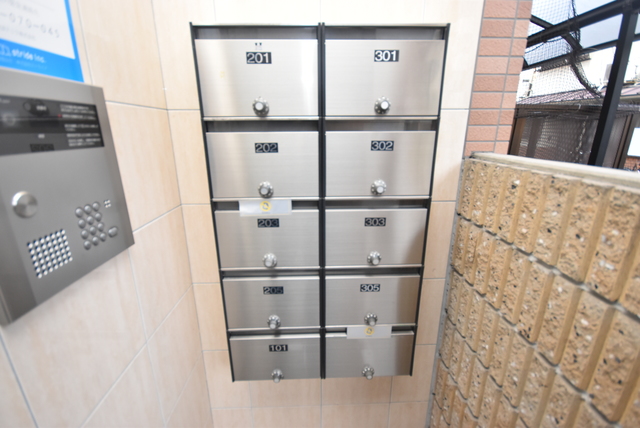 エントランス　集合ポスト