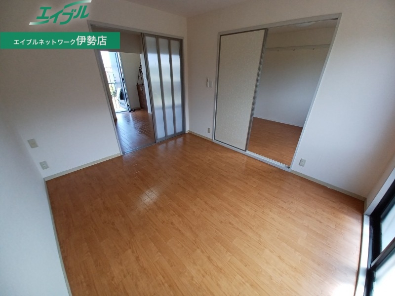 居室・リビング　同型参考写真