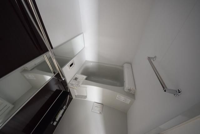 バス・シャワールーム　写真は101号室の物です。