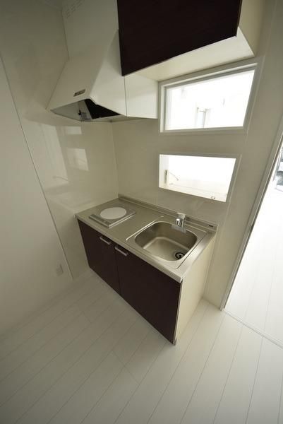 キッチン　写真は101号室の物です。