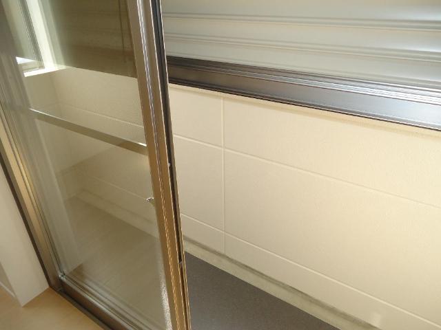 バルコニー　シャッター（イメージ）