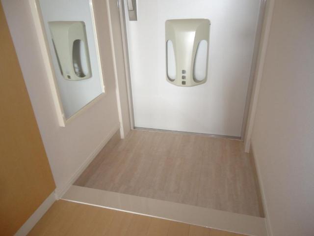 玄関　玄関（イメージ）