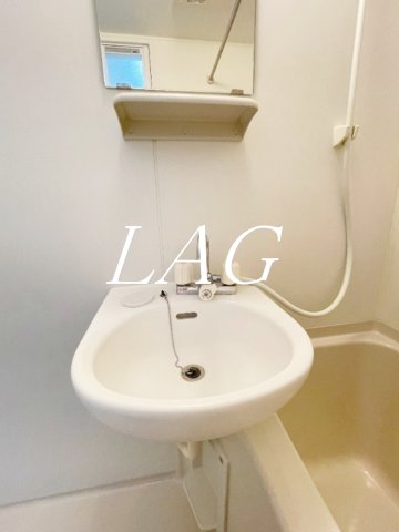 洗面設備　洗面台です。