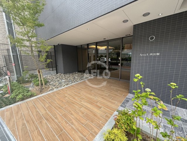 エントランス　ArtizA西長堀　エントランス