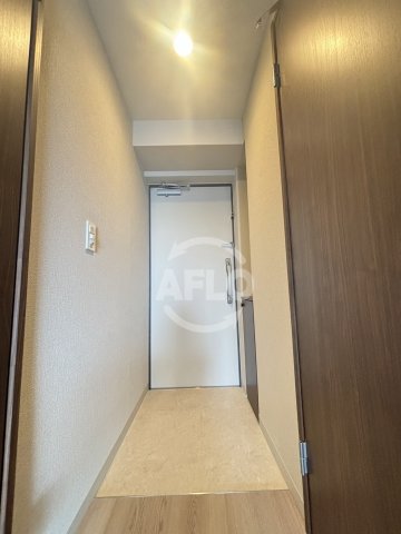 玄関　ArtizA西長堀　玄関